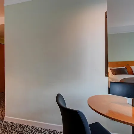 Boutique 009 3* ケルン