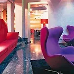 Boutique 009