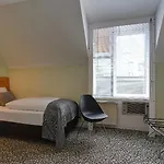 Boutique 009 Отель 3*