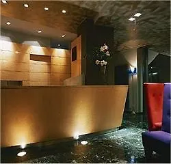 Boutique 009