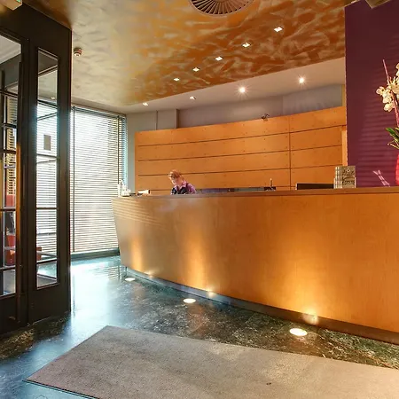 Boutique 009 3* קלן