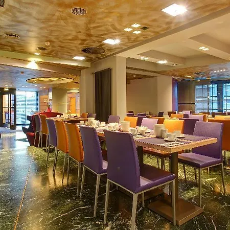 Boutique 009 3* קלן